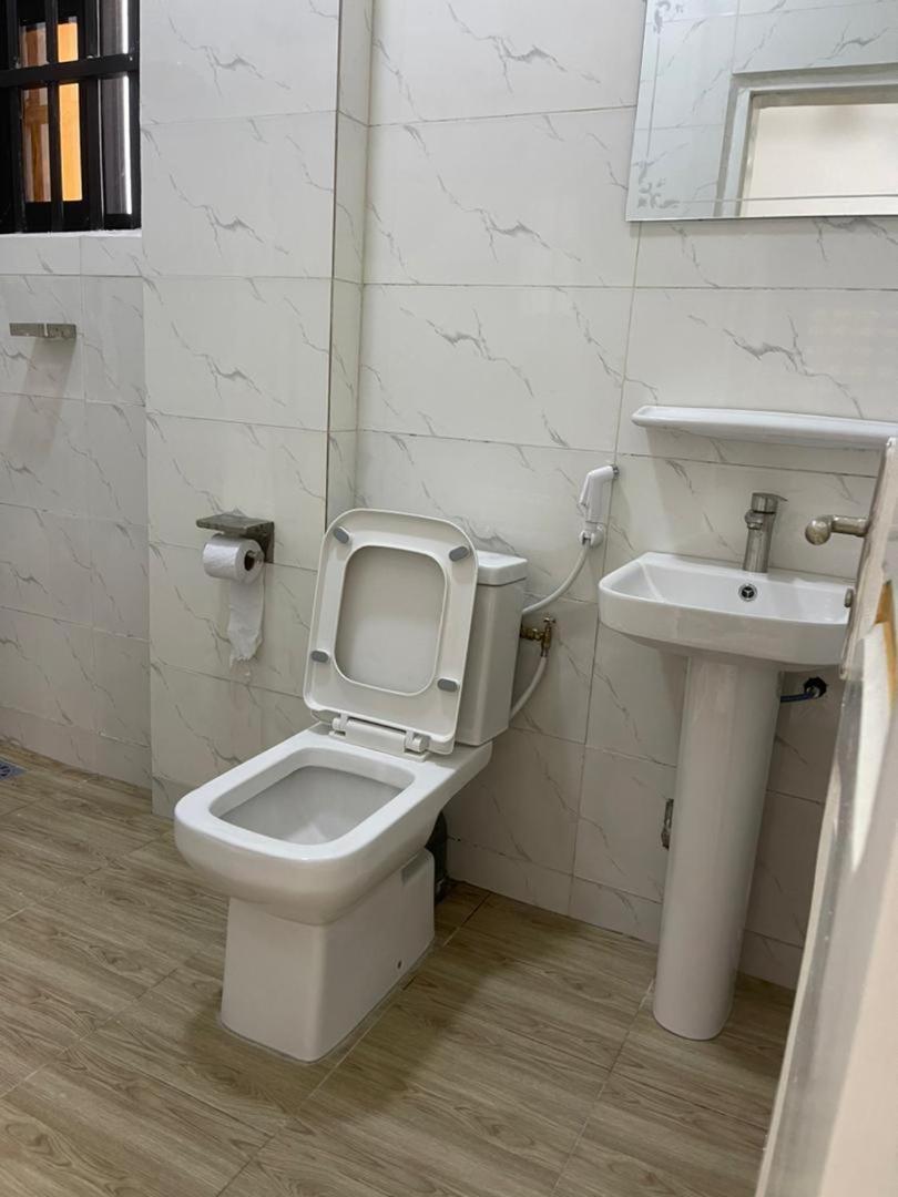 Chez Gero Apartment Котону Екстериор снимка